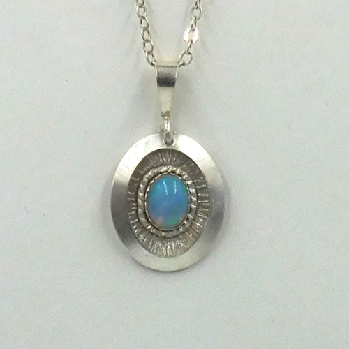 Click to view detail for DKC-2047 Pendant, Ethiopian Opal $180